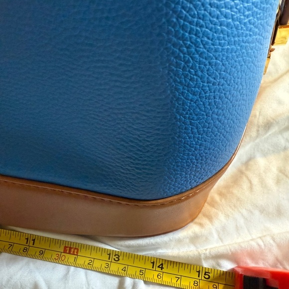 Joy & Iman Blue and Tan Handbag - Picture 14 of 16